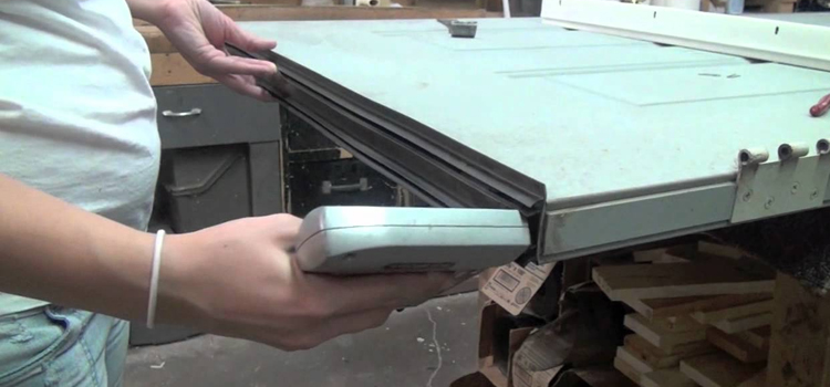 damaged steel door repair Delhi